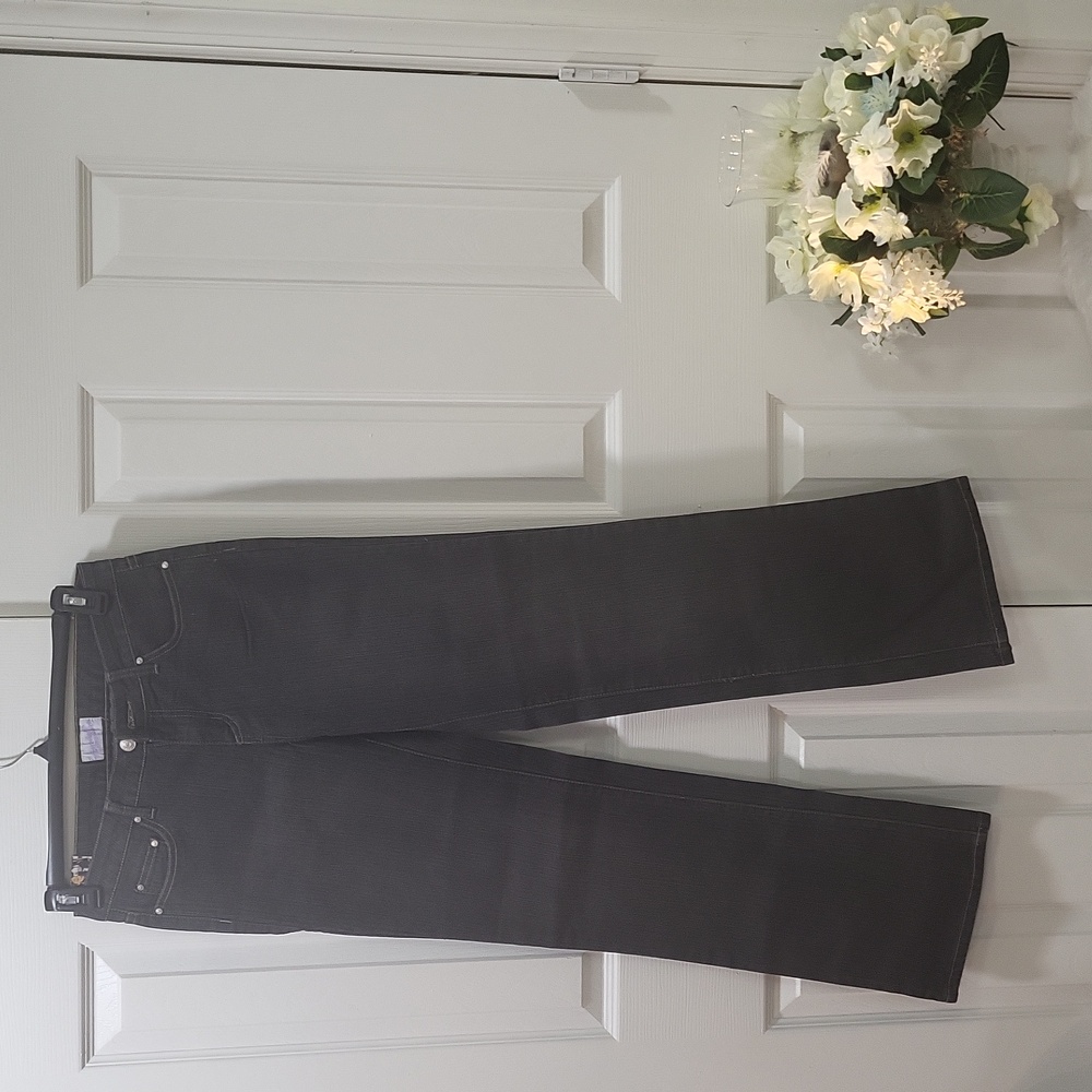 Amanda G always in style jeans
